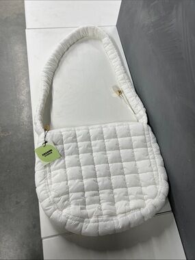NWT White Quilted Shoulder Bag with Padded Strap